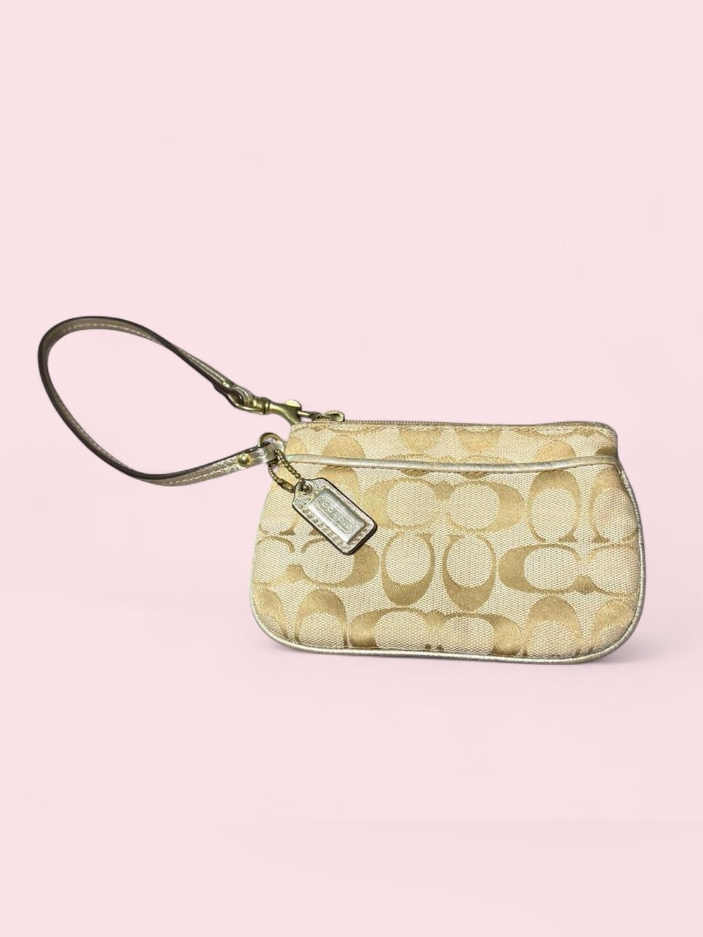 Vintage Coach Wristlet ✨